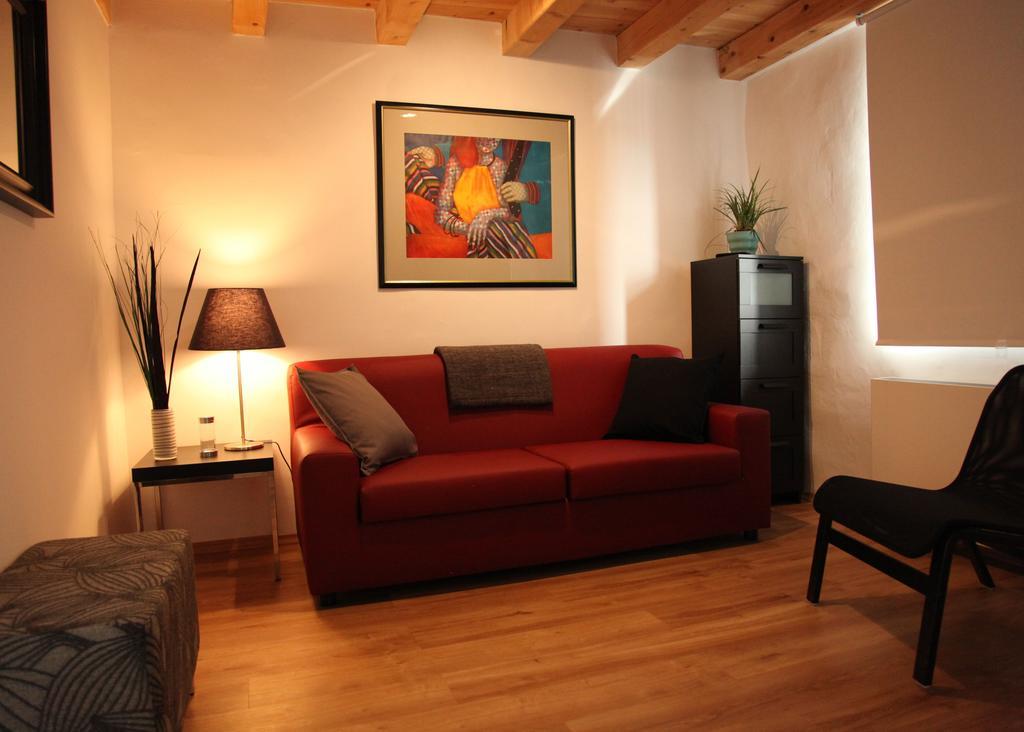 Boutique Hotel Dvor Dobrovo Pokoj fotografie
