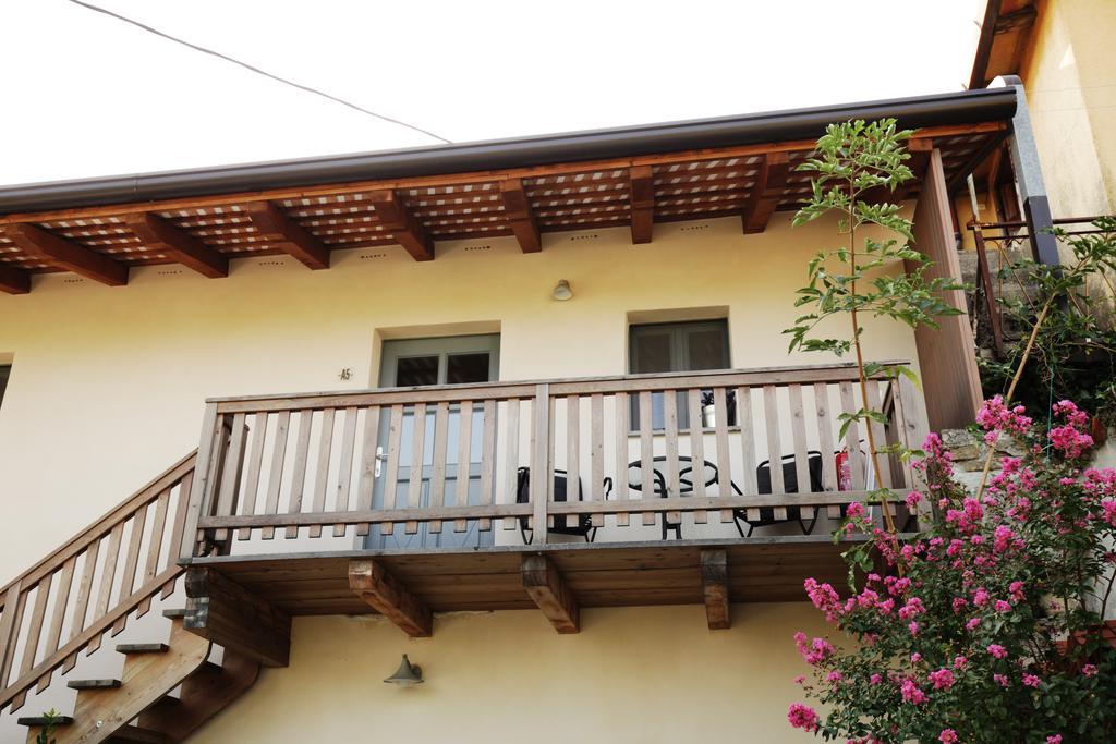 Boutique Hotel Dvor Dobrovo Exteriér fotografie