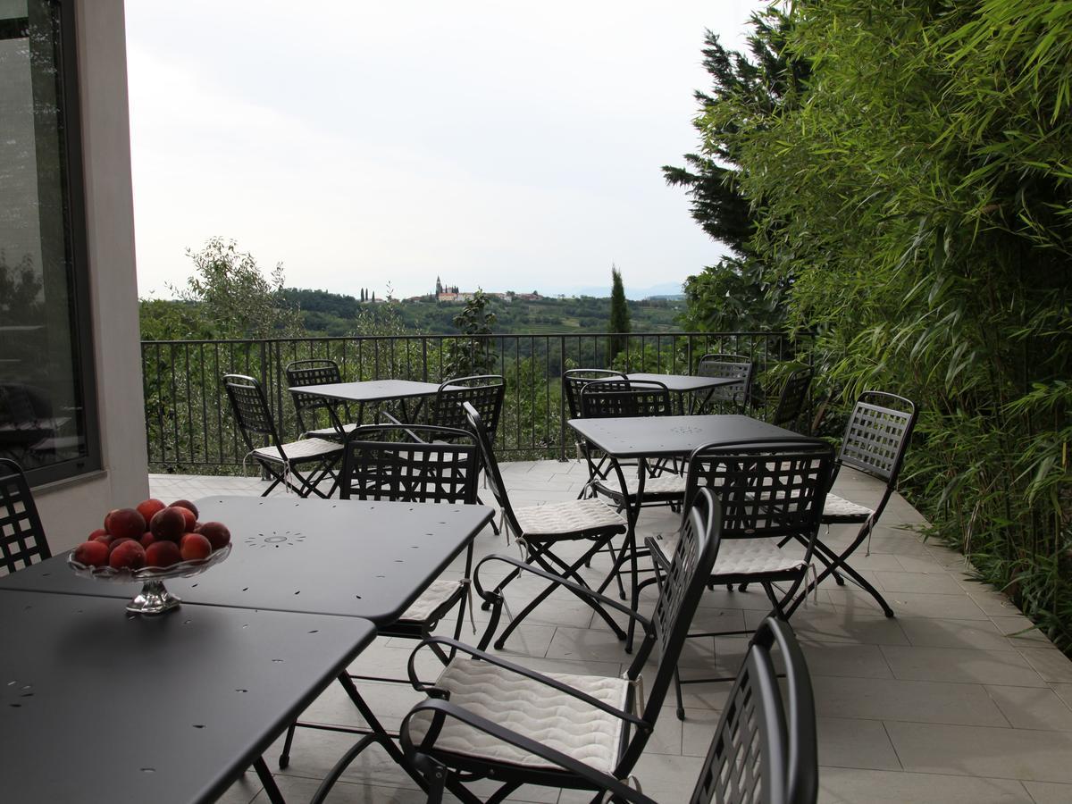 Boutique Hotel Dvor Dobrovo Exteriér fotografie